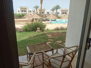 شقه مع جنينه هاديه